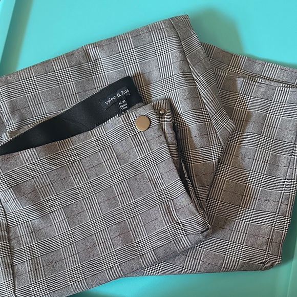 VIOLETS & ROSES Mid Rise Slim Straight Trouser size 12 - Picture 2 of 4